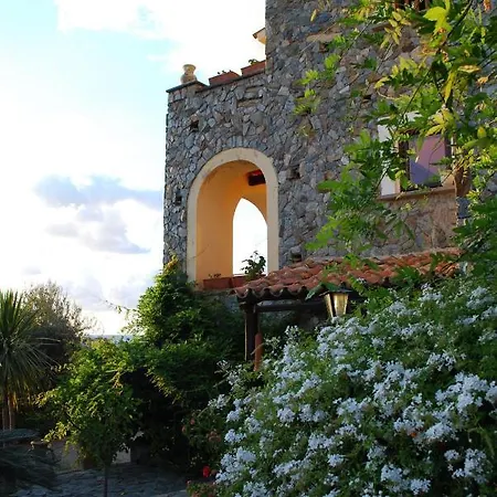 Antico Casale Del Buono Falconara Albanese