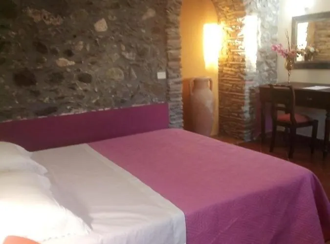 度假居 Antico Casale Del Buono Falconara Albanese