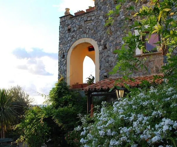 Antico Casale Del Buono Falconara Albanese